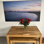 公寓 Romantic Modern Private Swimming Pool 5 Min Walk From Centre 巴古尔