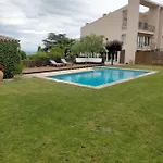 Romantic Modern Private Swimming Pool 5 Min Walk From Centre