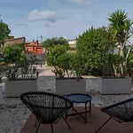 Romantic Modern Private Swimming Pool 5 Min Walk From Centre 巴古尔