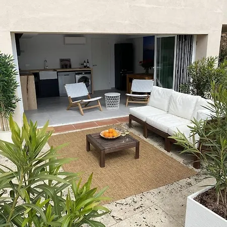 Romantic Modern Private Swimming Pool 5 Min Walk From Centre *