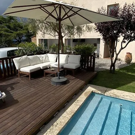 Romantic Modern Private Swimming Pool 5 Min Walk From Centre Apartment