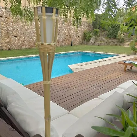 Apartment Romantic Modern Private Swimming Pool 5 Min Walk From Centre