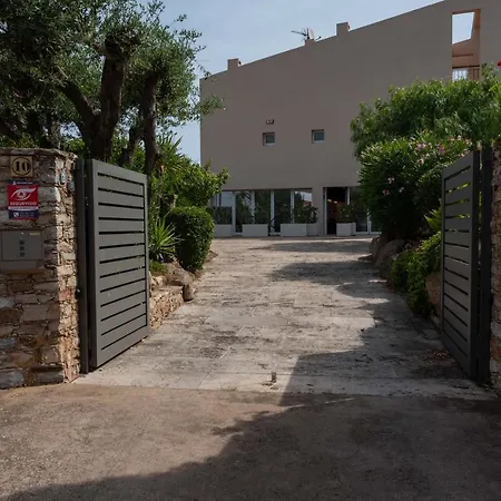 Apartment Romantic Modern Private Swimming Pool 5 Min Walk From Centre