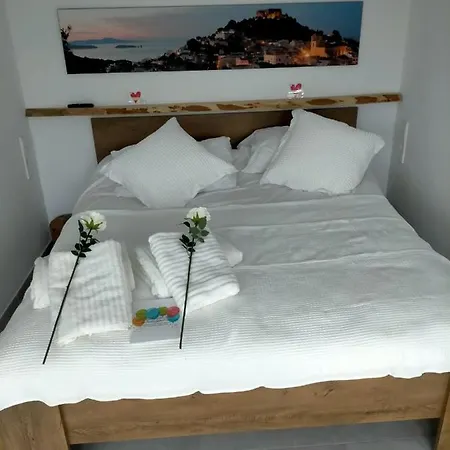 Romantic Modern Private Swimming Pool 5 Min Walk From Centre 아파트 *