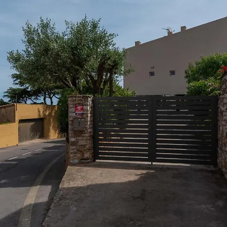 Romantic Modern Private Swimming Pool 5 Min Walk From Centre *